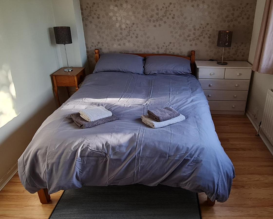 Sw19 - Quiet Split-Level 2-Bedroom Maisonette With Garden لندن المظهر الخارجي الصورة